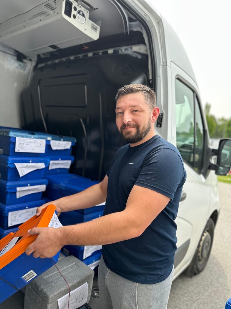 186d4307-49b0-4699-9a09-8dbd3500fa67